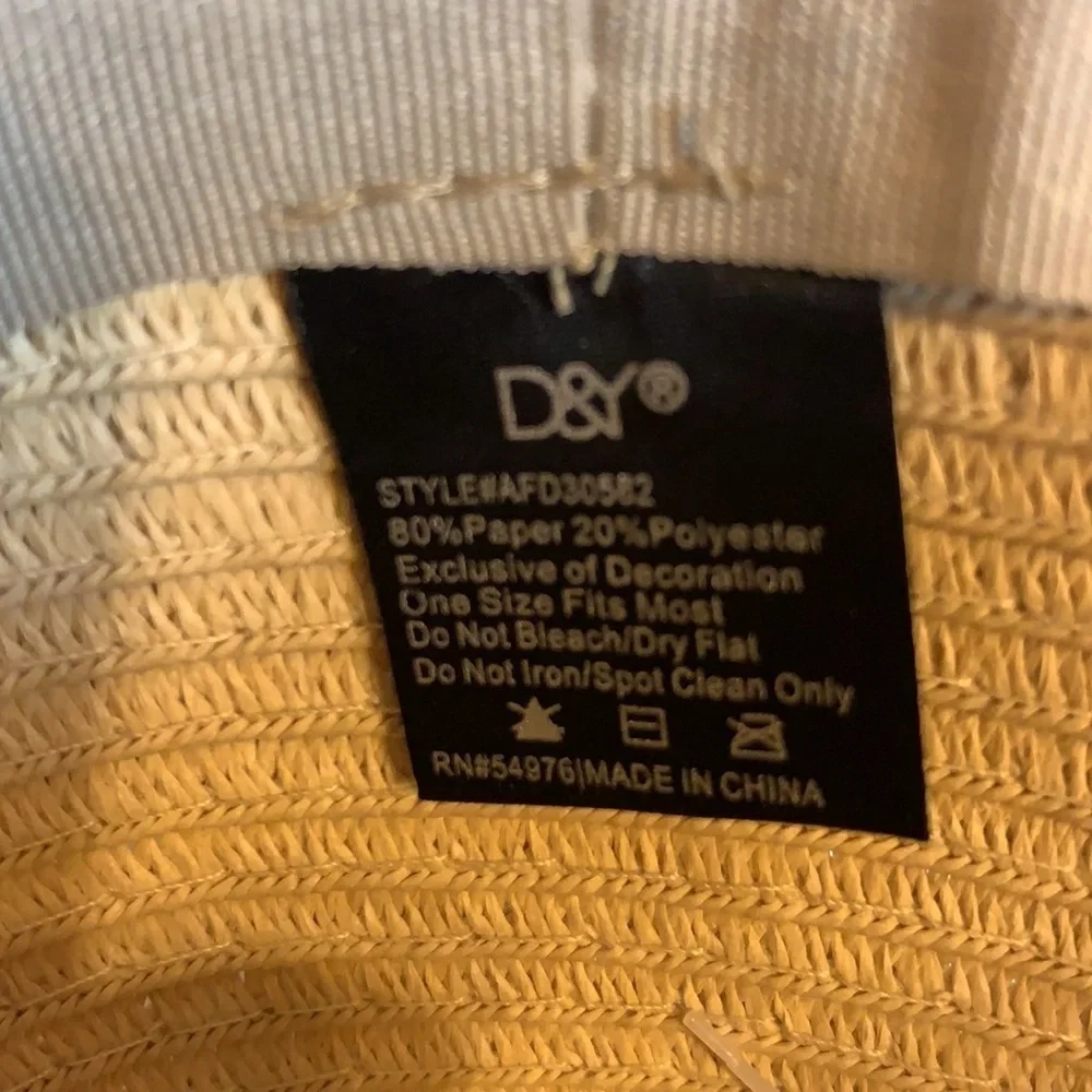 D & Y (David & Young) fedora with floral trim One size fits most